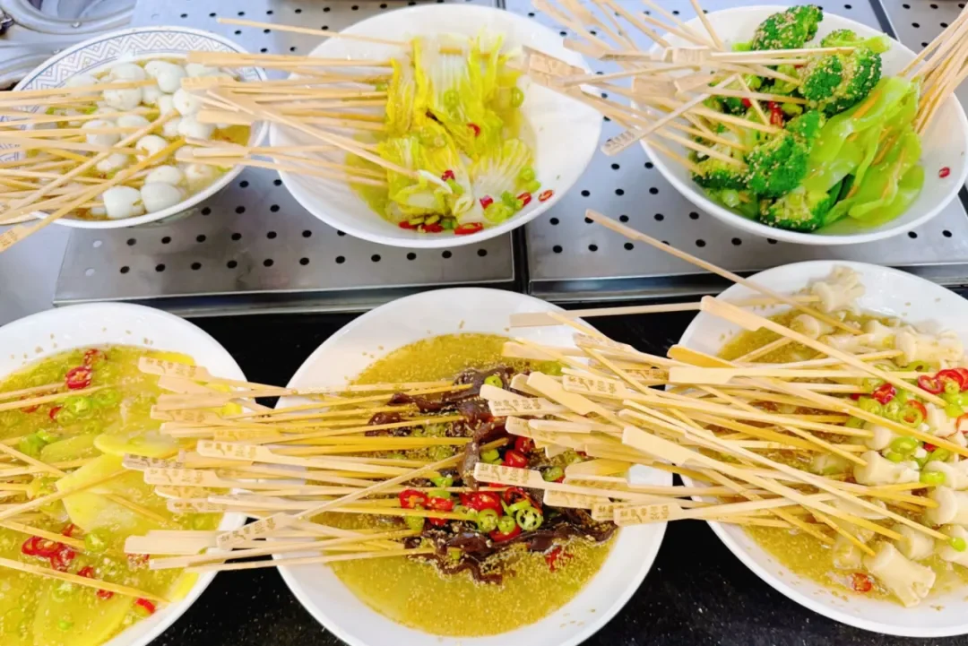 北外同文素材 缤纷春日,食味相逢|北外同文缤纷之春美食节承包你的春日味蕾!