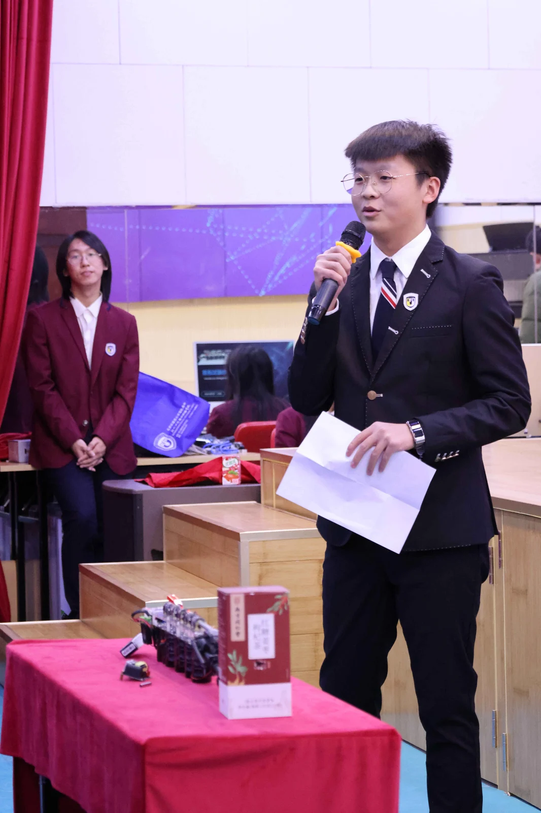 北外同文素材 北外同文外国语学校第二届“博文杯”科技节决赛精彩开幕