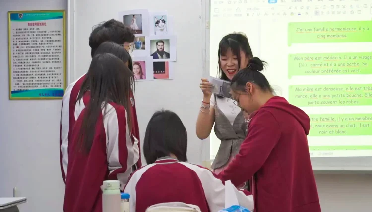 北外同文外国语学校招生与课程解读:公开课释放的升学信号及学费待核提醒