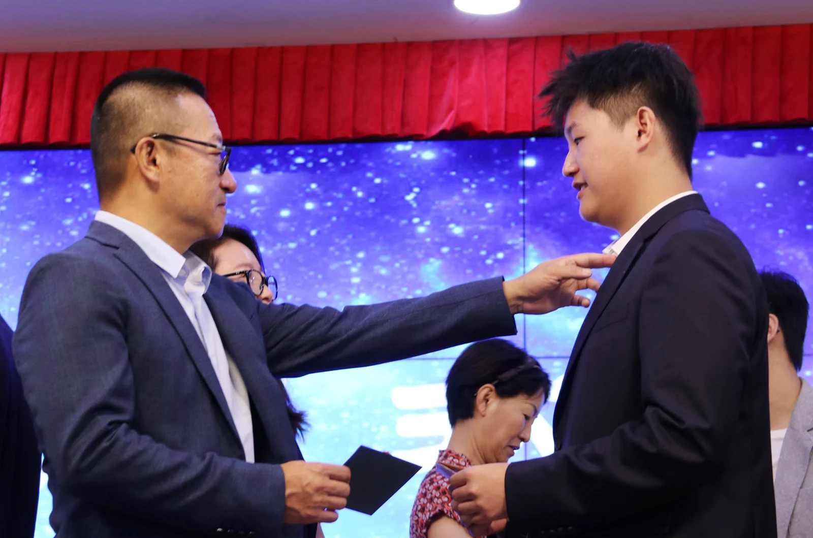 北外同文素材 致敬青春,行远思恩