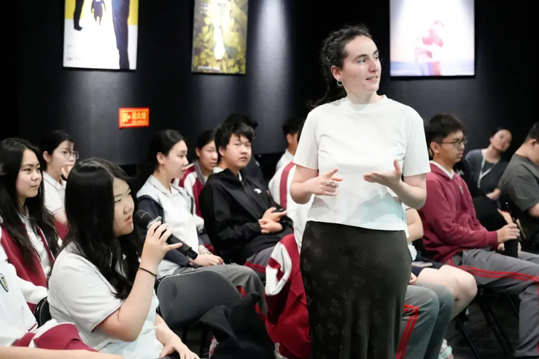 北外同文素材 北外同文荣获AIS「教育公平」北极星学校奖! 以教育公平之光，照亮学生成长之路