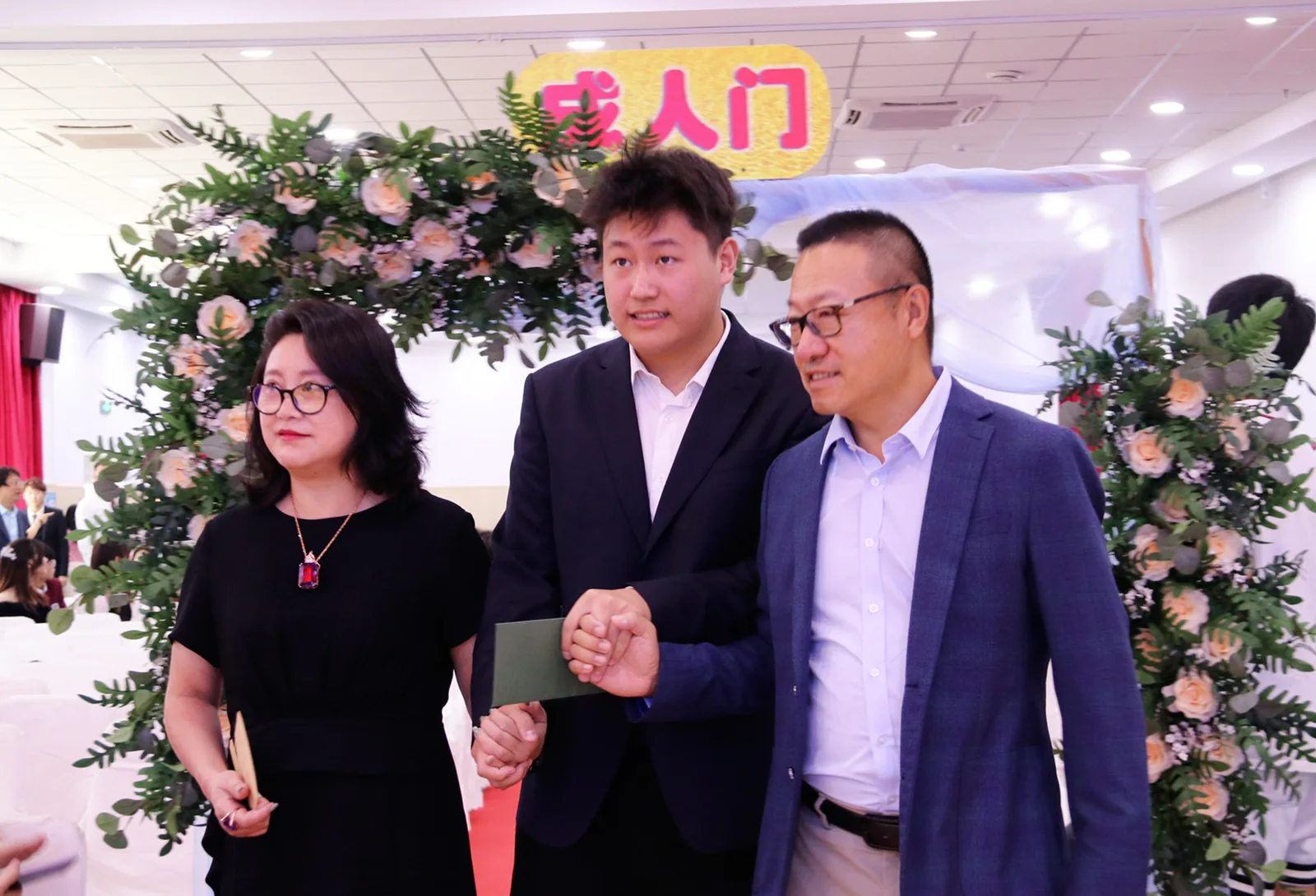 北外同文素材 致敬青春，行远思恩