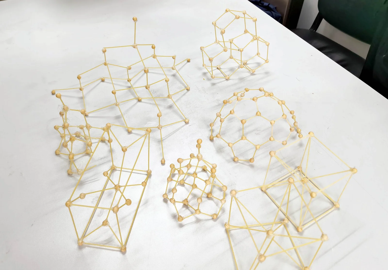 北外同文素材 背景提升|沉浸在科学探索的土壤里,拓宽视野,培养全球胜任力