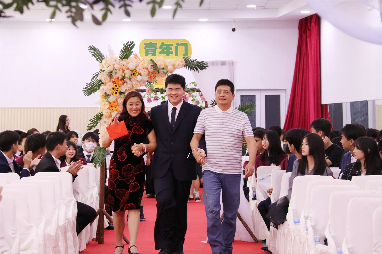 北外同文素材 致敬青春,行远思恩