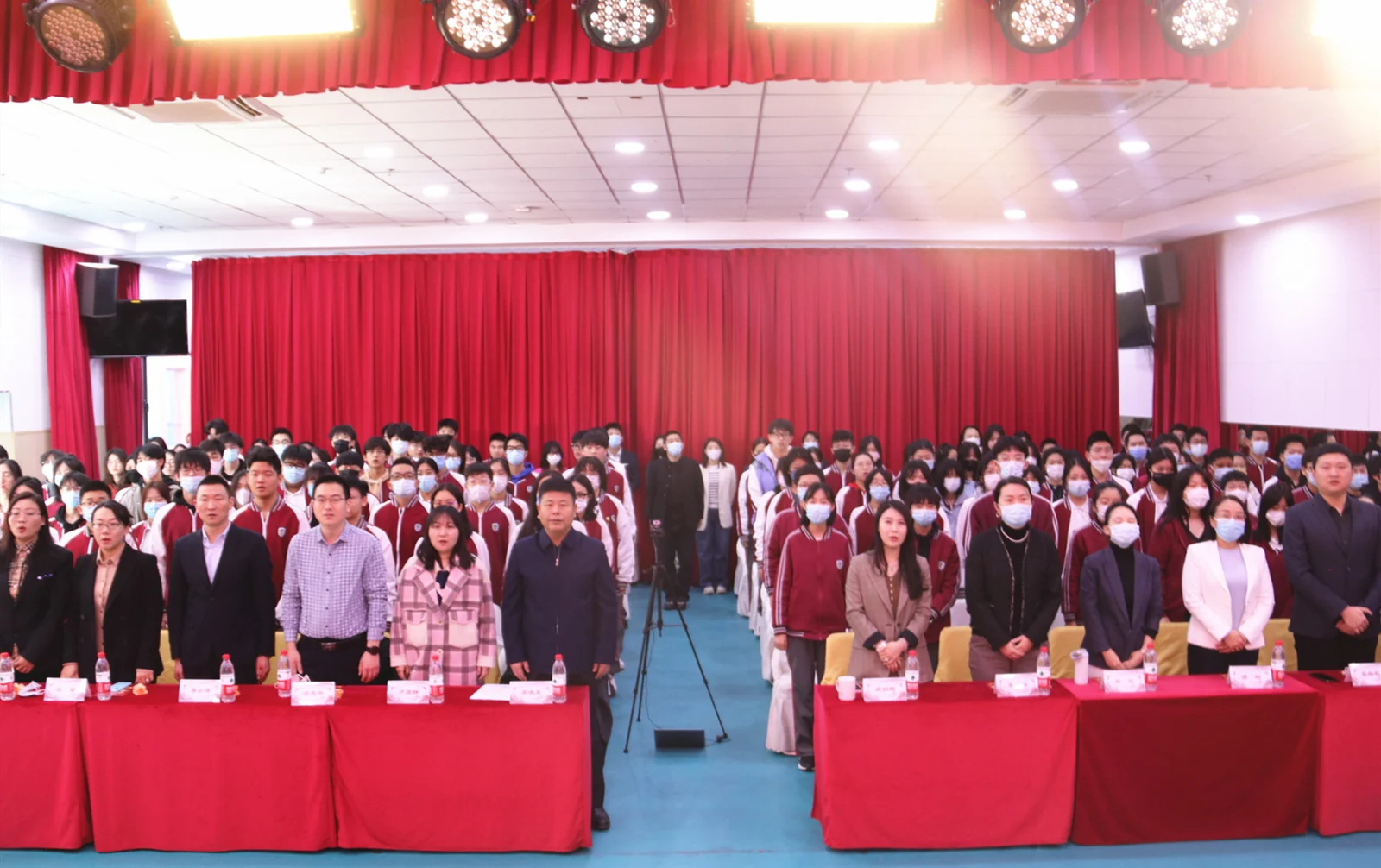 北外同文素材 当有凌云志，不负少年时