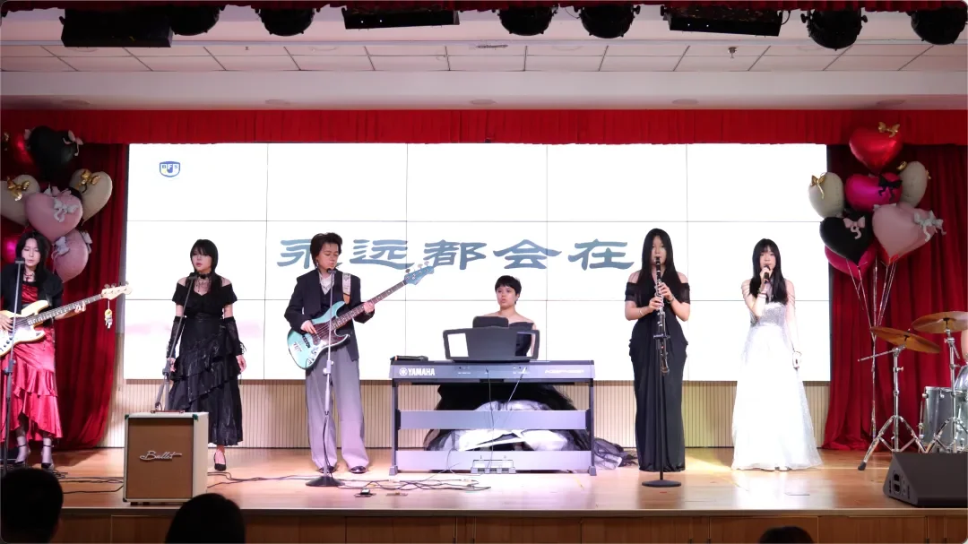 北外同文素材 十八而志 向美而行