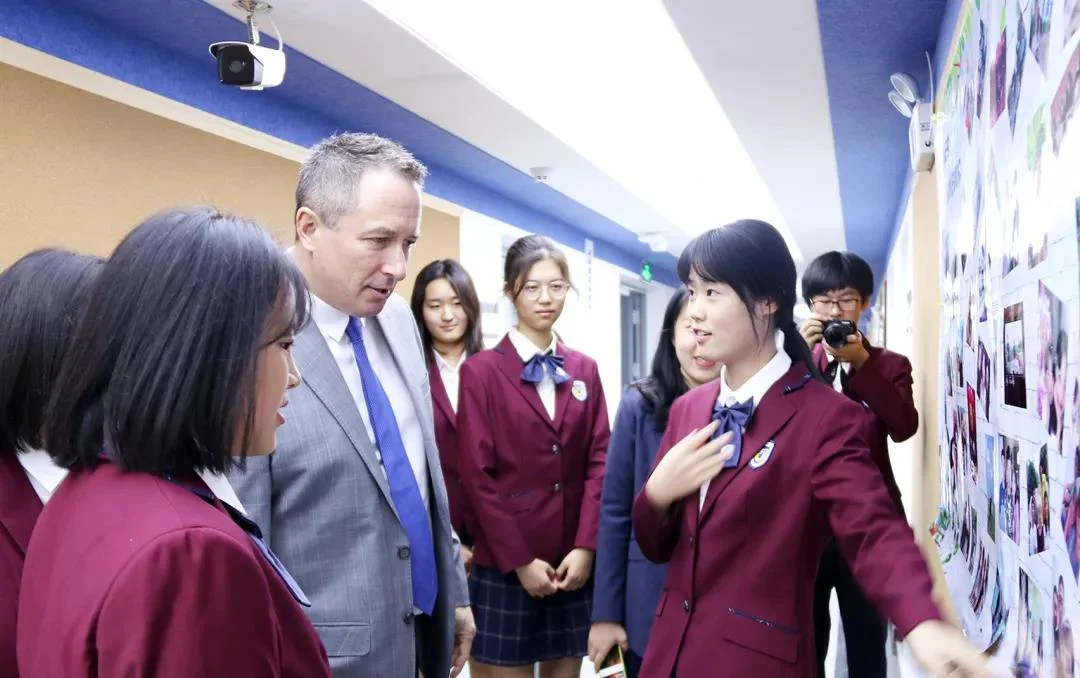 北外同文素材 国际合作∣加拿大萨尼奇教育局国际处处长到访我校洽谈国际合作