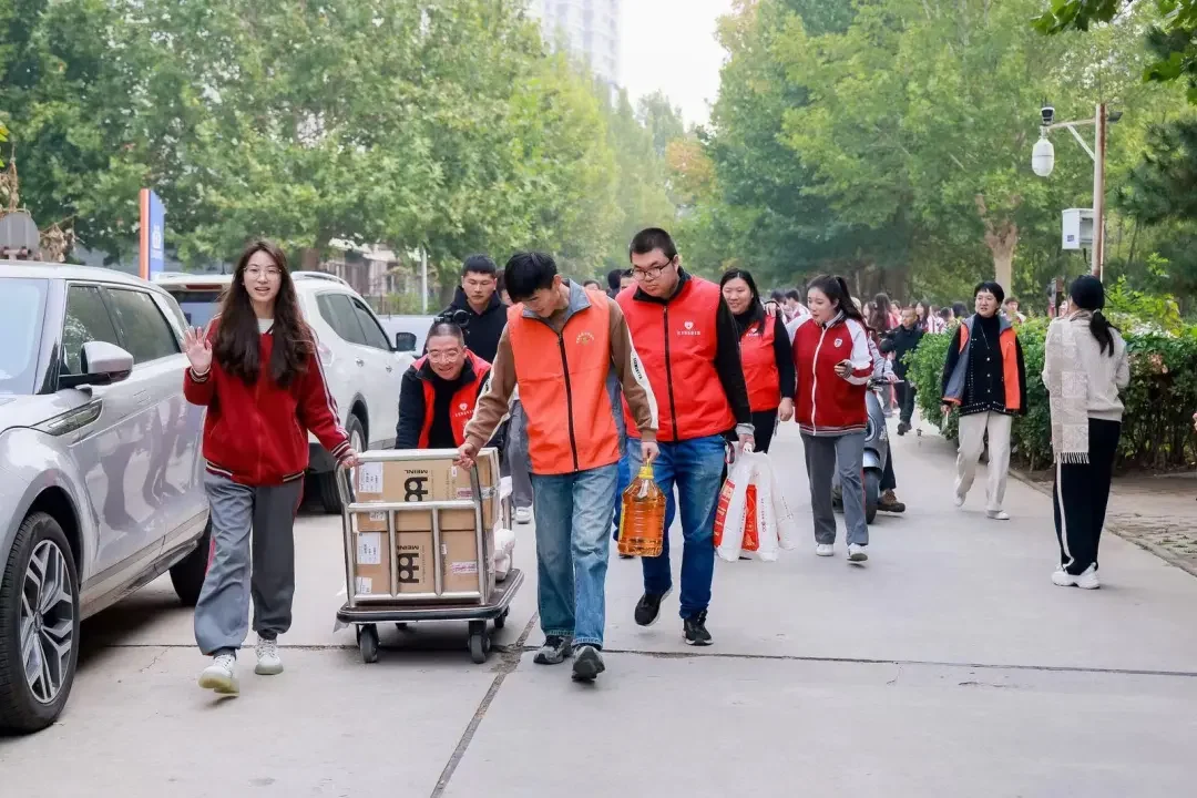 北外同文素材 文公益|带着爱,去做平凡的事,收获温暖与感动
